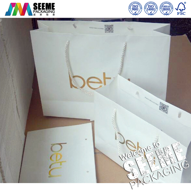 香港betu服装手提纸袋